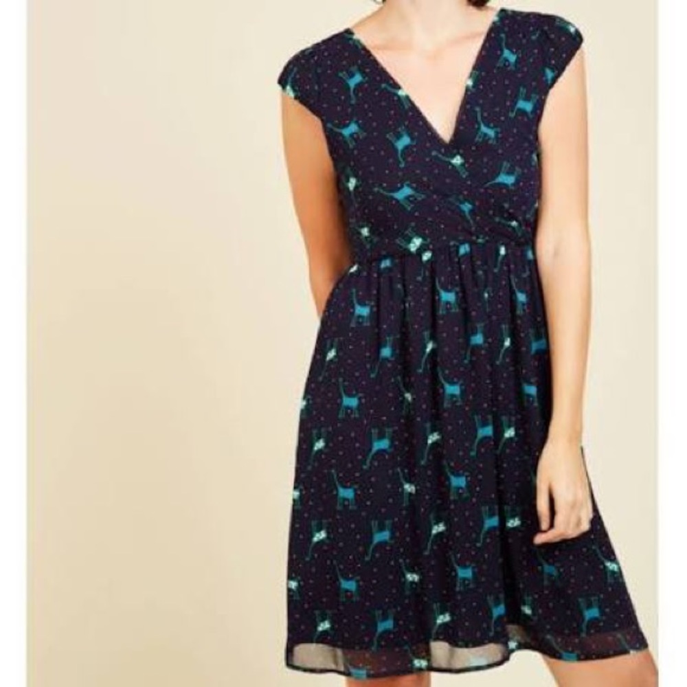 NWOT✨ ModCloth l Navy Giraffe x Polka Dot Faux Wrap Dress - Picture 1 of 11